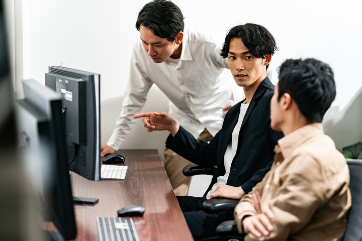 株式会社グラッドワン